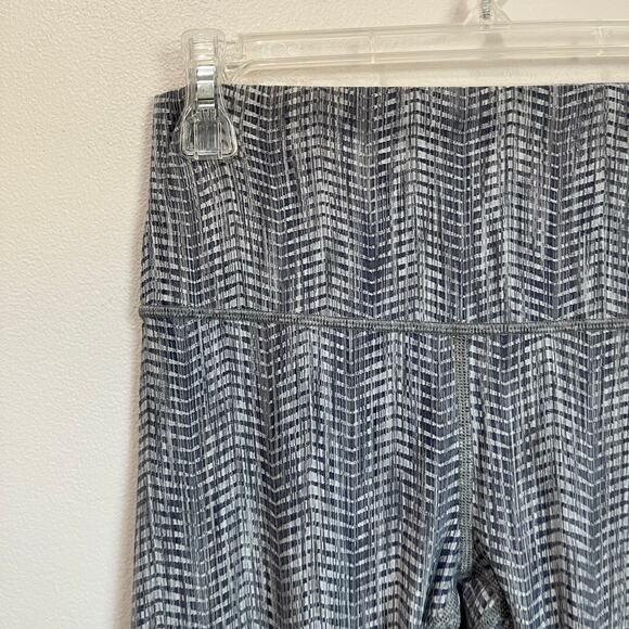 Lululemon Wunder Under Luon Arrow Jacquard Silver Size 6 - Picture 3 of 7
